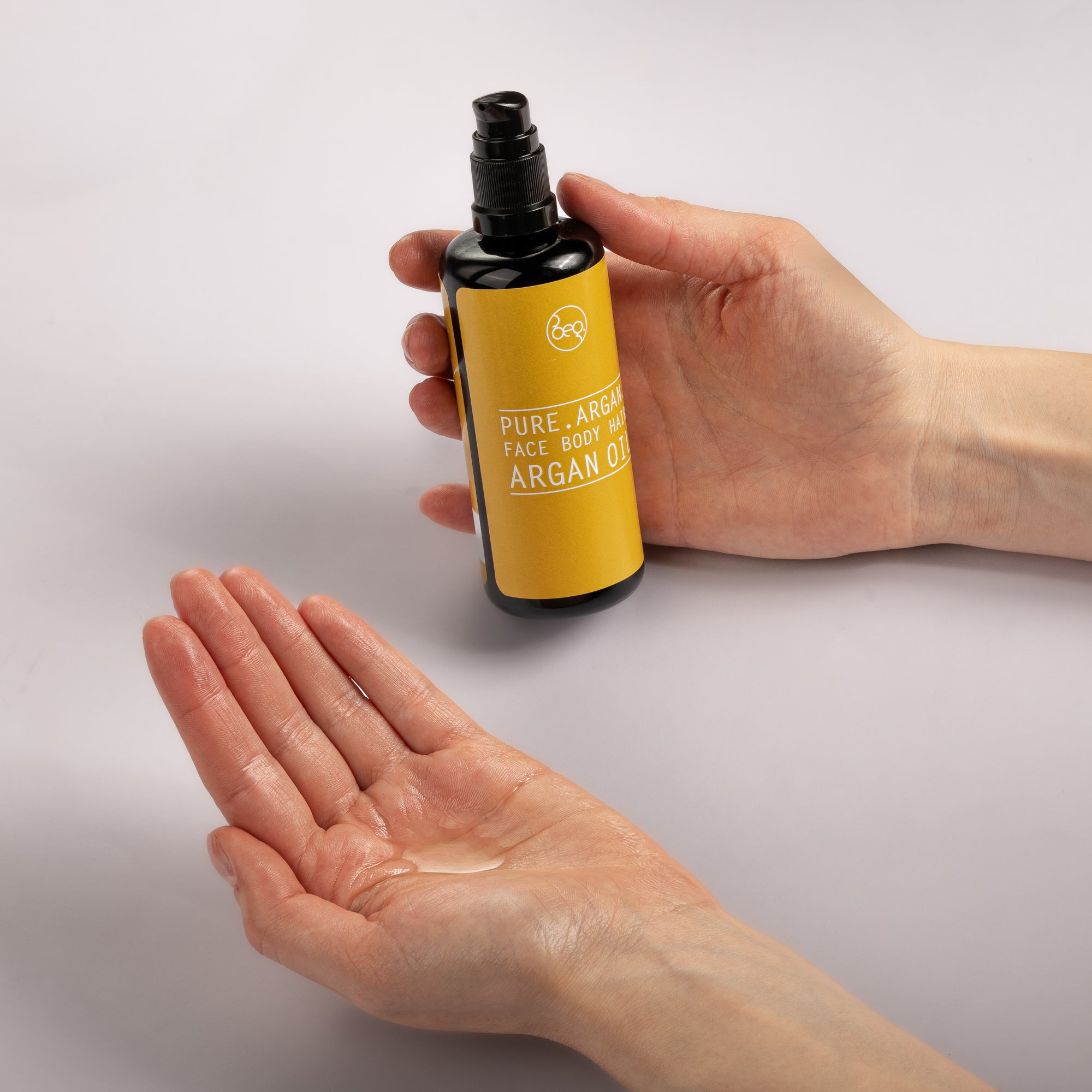 Das Gesicht mit Öl reinigen - Oil Cleansing Method - bepure.ch